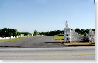 DD Companion Lawn Crypt $4700! College Park Cemetery College Park, GA Memories The Cemetery Exchange 23-1129-7