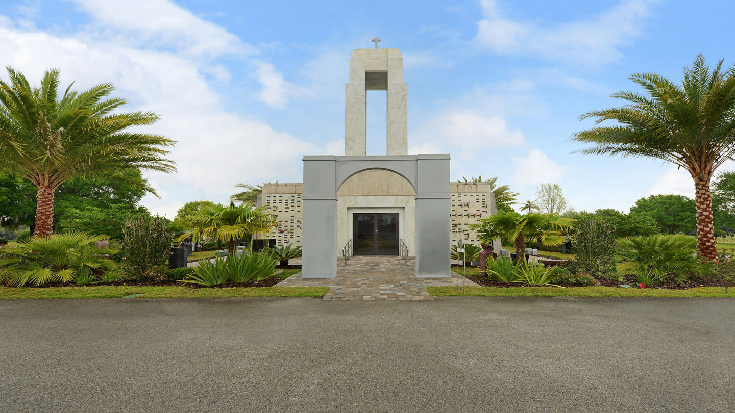 Companion Lawn Crypt For Sale 6500 Garden Of Memories Tampa Fl