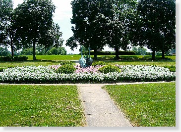 2 Single Grave Spaces $1200ea! Gracelawn Memorial Park New Castle, DE Plaza The Cemetery Exchange 24-0305-6